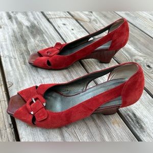 Red Vintage Shoes Size 7.5 Peep Toe Suede Cutouts Wedge Heels Buckle Retro Heels
